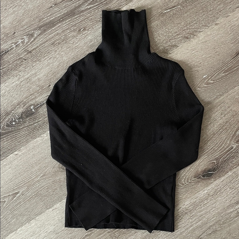 H&M Elegant Black Ribbed Turtleneck Sweater